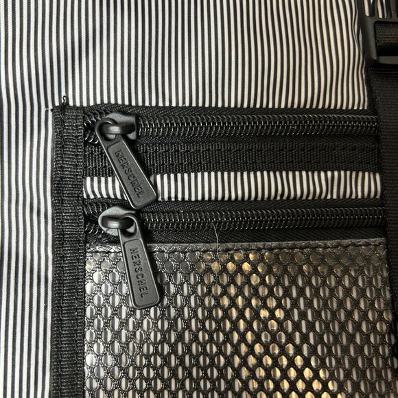 Herschel Black Carry-On Laptop Travel Bag / Backpack - Picture 6 of 7